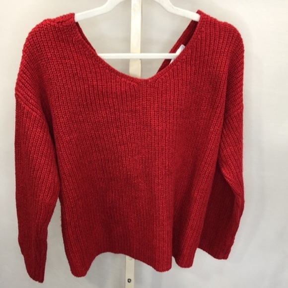 ASTR red knot back knit sweater - Picture 5 of 5